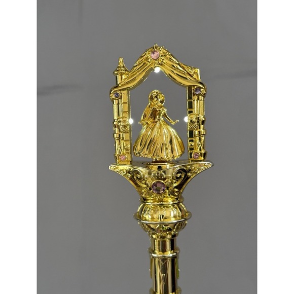 Disney Parks - Princess Rapunzel - 14" Light Up Wand Works - Picture 3 of 5